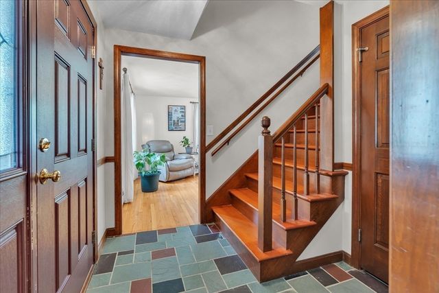 21 Edgewood Road, Seekonk, MA 02771