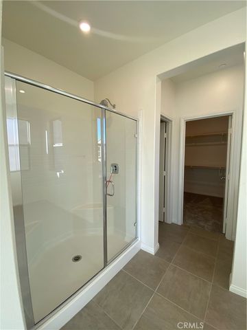 17055 San Bernardino, Fontana, CA 92335
