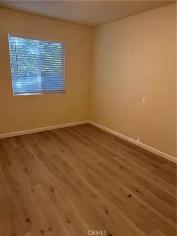 17055 San Bernardino, Fontana, CA 92335