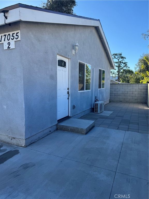 17055 San Bernardino, Fontana, CA 92335