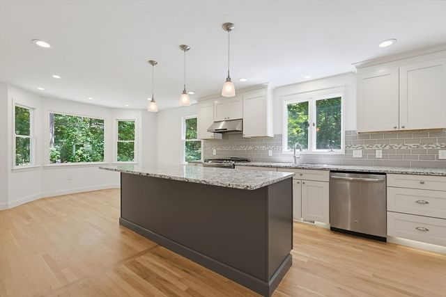 45 Baron Rd, Franklin, MA 02038
