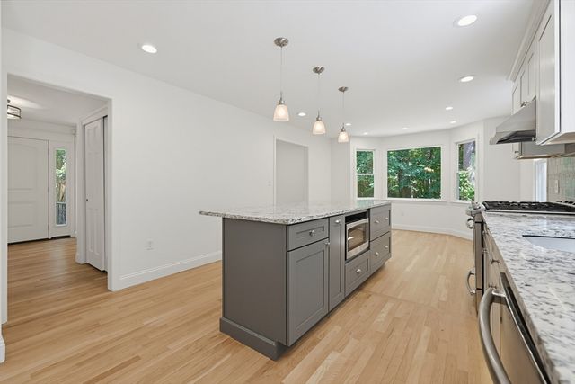 45 Baron Rd, Franklin, MA 02038