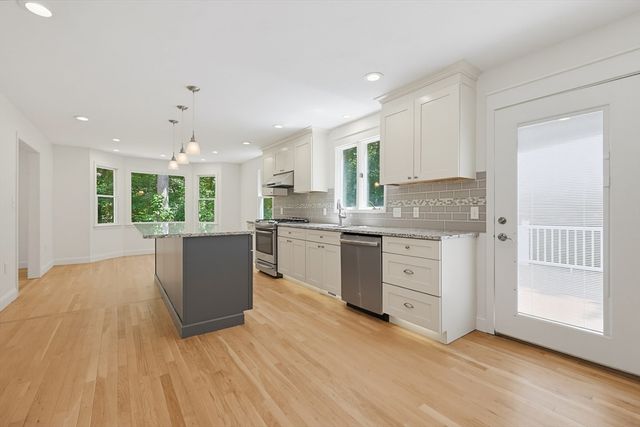 45 Baron Rd, Franklin, MA 02038