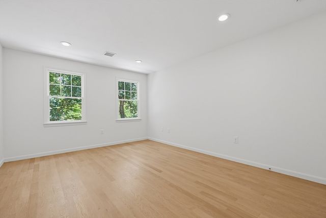 45 Baron Rd, Franklin, MA 02038
