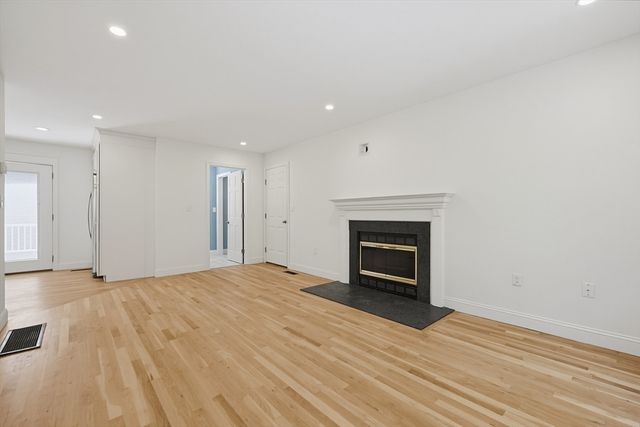 45 Baron Rd, Franklin, MA 02038