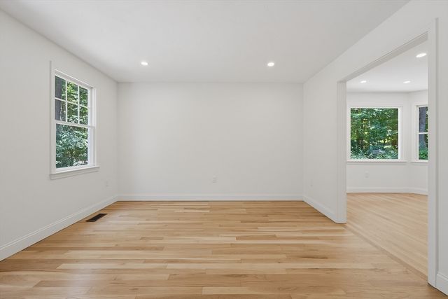 45 Baron Rd, Franklin, MA 02038
