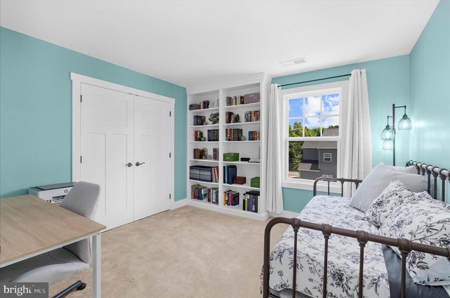 8219 POWERS DR, Millersville, MD 21108