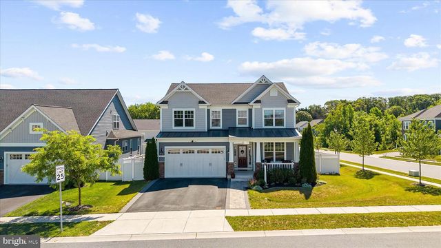 8219 POWERS DR, Millersville, MD 21108