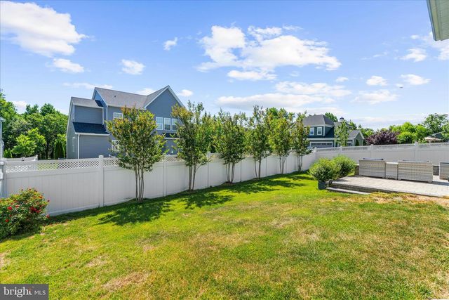 8219 POWERS DR, Millersville, MD 21108