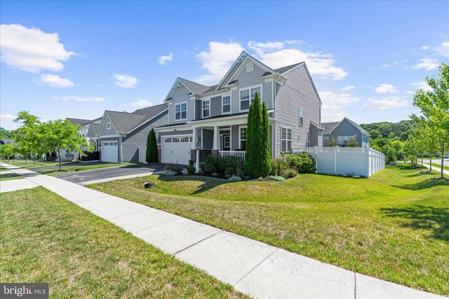 8219 POWERS DR, Millersville, MD 21108