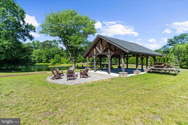 8219 POWERS DR, Millersville, MD 21108