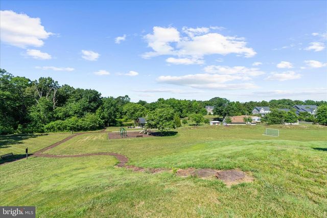 8219 POWERS DR, Millersville, MD 21108