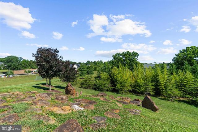 8219 POWERS DR, Millersville, MD 21108
