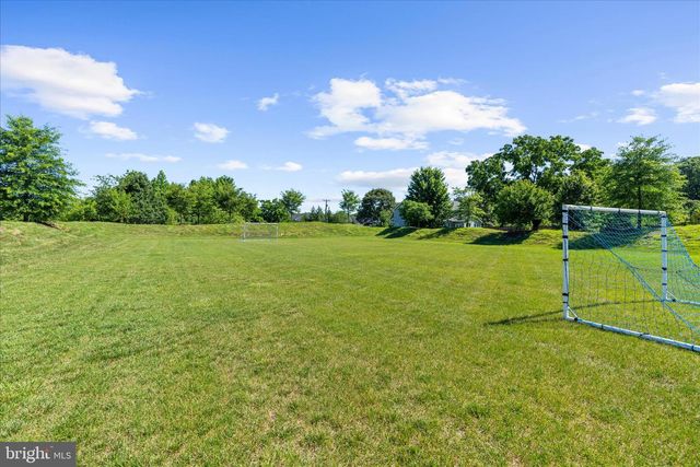 8219 POWERS DR, Millersville, MD 21108