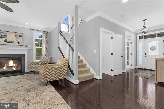 8219 POWERS DR, Millersville, MD 21108