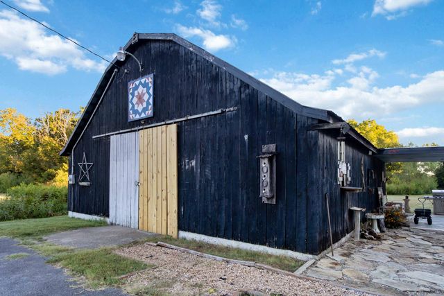 1570 Ky Hwy 1247, Stanford, KY 40484