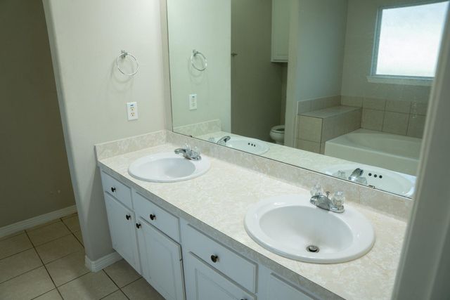 10106 Cobbler Lane, Tomball, TX 77375