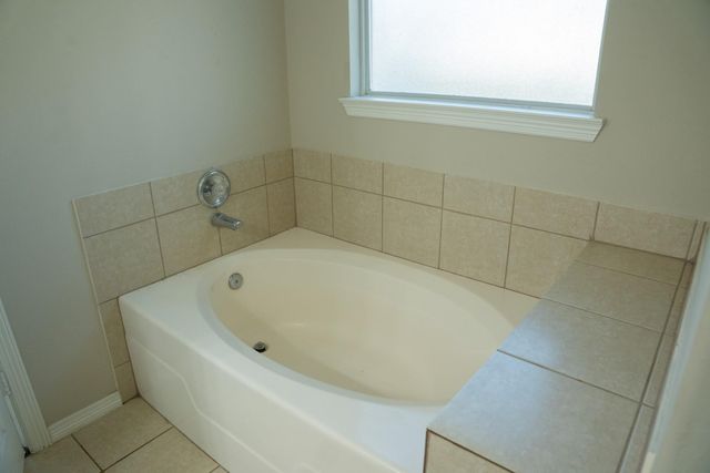 10106 Cobbler Lane, Tomball, TX 77375