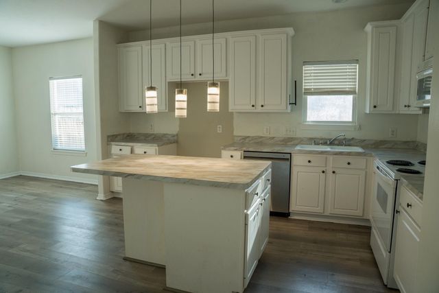 10106 Cobbler Lane, Tomball, TX 77375