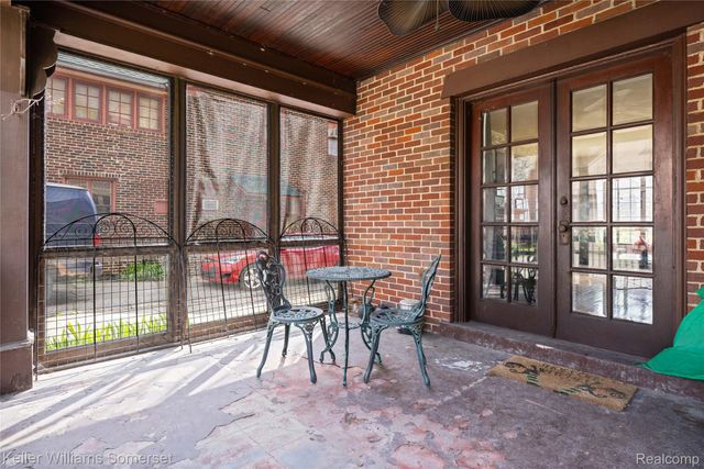 15 Miami Road, Pontiac, MI 48341
