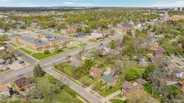 15 Miami Road, Pontiac, MI 48341