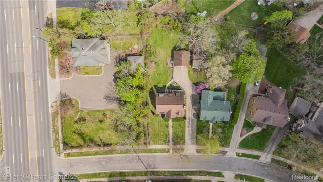 15 Miami Road, Pontiac, MI 48341