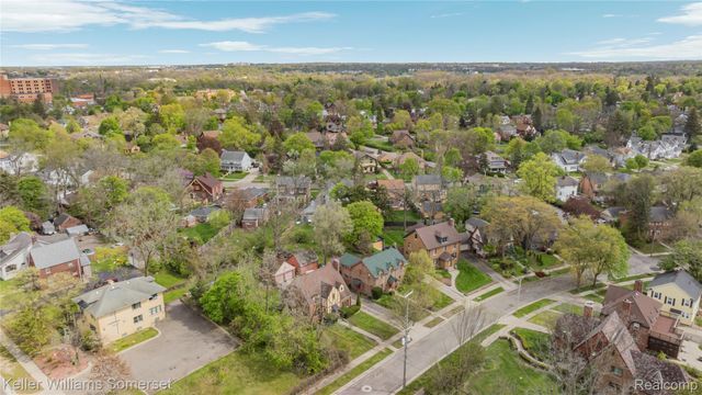 15 Miami Road, Pontiac, MI 48341