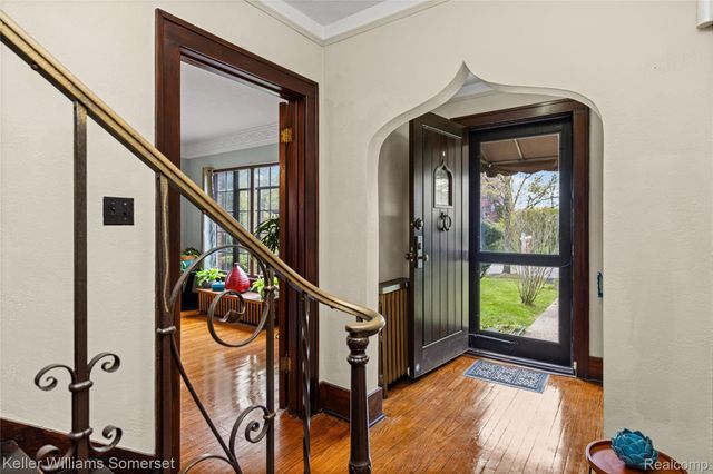 15 Miami Road, Pontiac, MI 48341