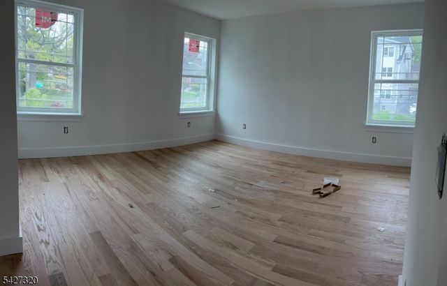 301 Chilton St, Elizabeth City, NJ 07208