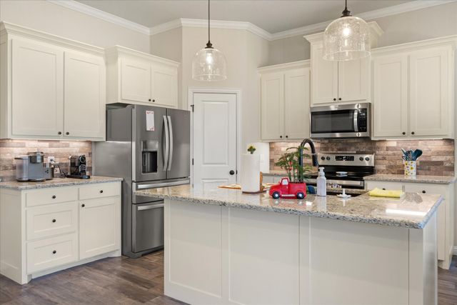 3018 Promenade Drive, Granbury, TX 76049