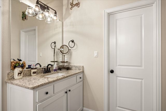 3018 Promenade Drive, Granbury, TX 76049