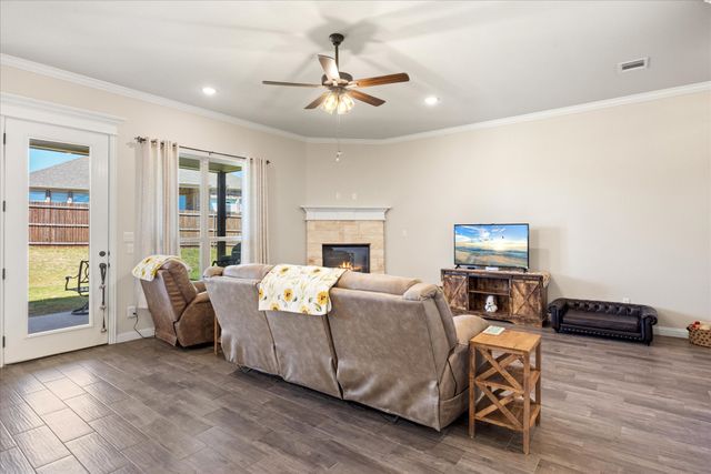 3018 Promenade Drive, Granbury, TX 76049