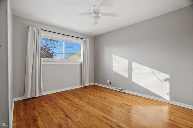 3255 Woodlawn Drive, Parma, OH 44134