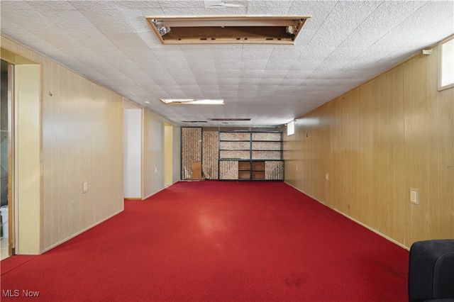 3255 Woodlawn Drive, Parma, OH 44134