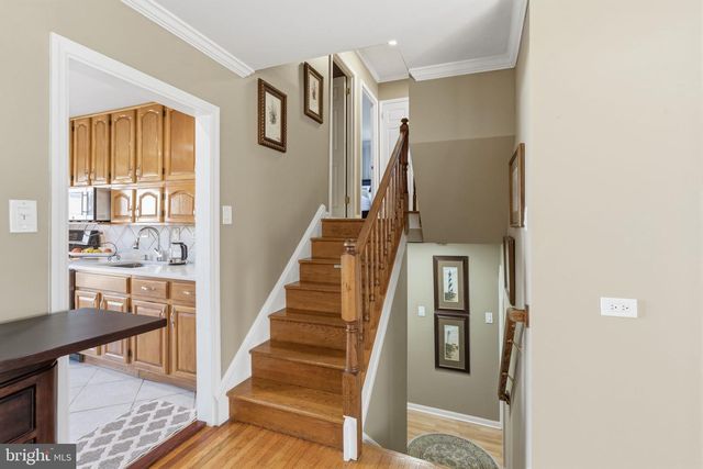 1111 KENT LN, Philadelphia, PA 19115