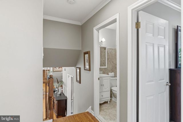 1111 KENT LN, Philadelphia, PA 19115