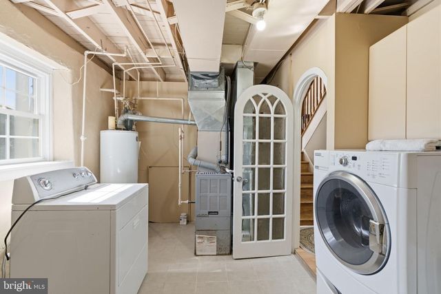 1111 KENT LN, Philadelphia, PA 19115