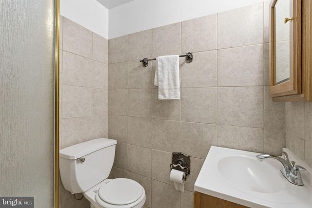 1111 KENT LN, Philadelphia, PA 19115