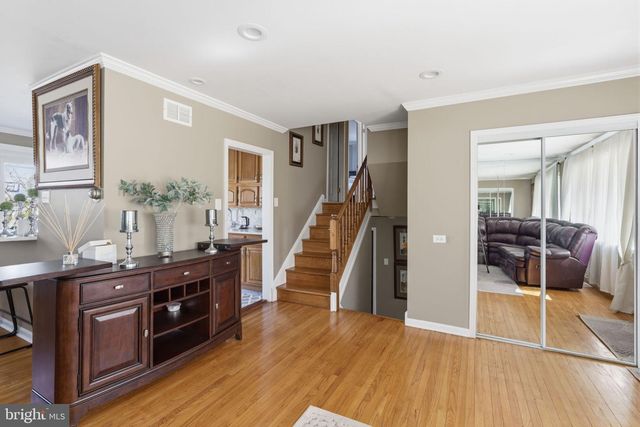 1111 KENT LN, Philadelphia, PA 19115