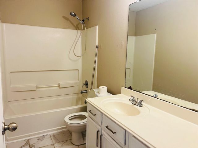 4418 Colomba Street, Houston, TX 77045