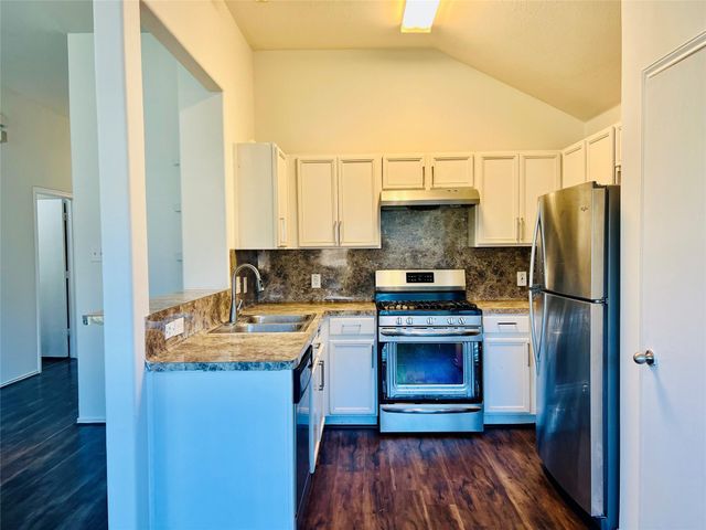 4418 Colomba Street, Houston, TX 77045