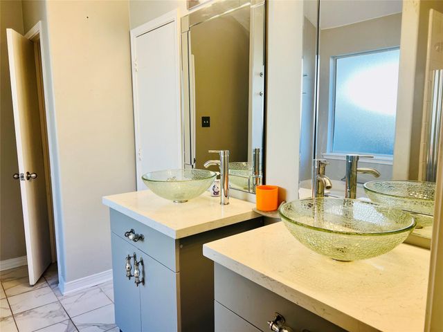 4418 Colomba Street, Houston, TX 77045