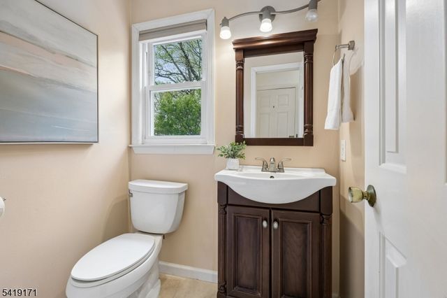 210 Florence Ave N, Westfield Town, NJ 07090