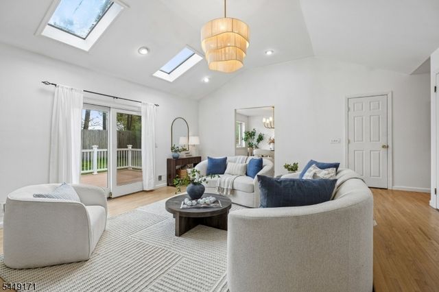 210 Florence Ave N, Westfield Town, NJ 07090