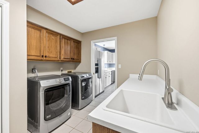 6807 ARROW WAY, San Antonio, TX 78256