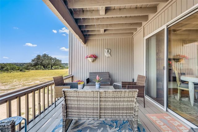 239 VENTURE BLVD S, Point Venture, TX 78645