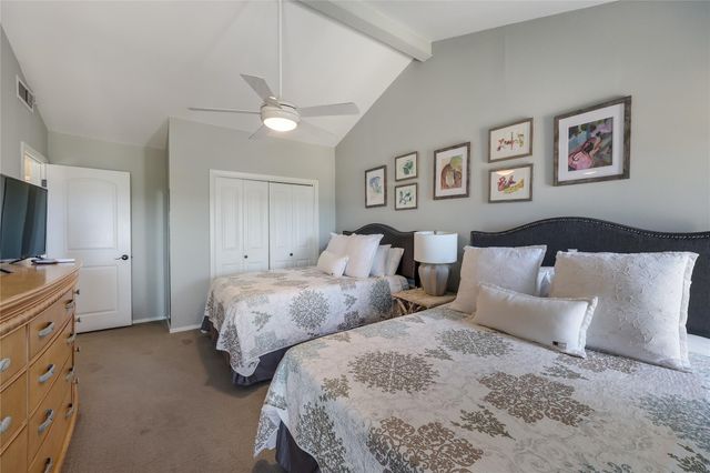 239 VENTURE BLVD S, Point Venture, TX 78645