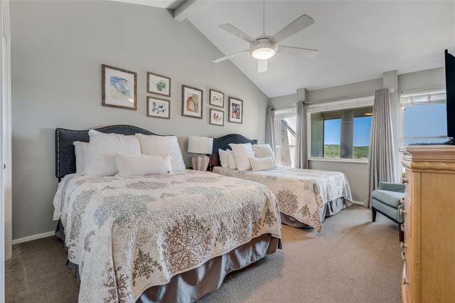 239 VENTURE BLVD S, Point Venture, TX 78645