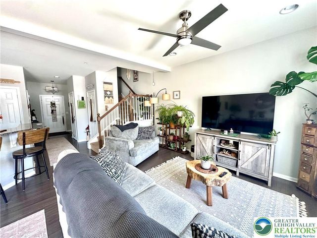 1516 Tarpan Lane, Allentown City, PA 18104