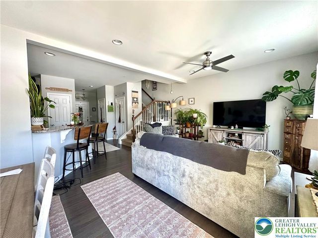 1516 Tarpan Lane, Allentown City, PA 18104